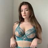 oliviakeane__ from onlyfans